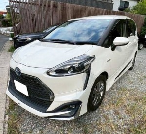 Toyota Sienta