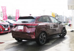 Nissan Aura