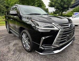 Lexus LX570