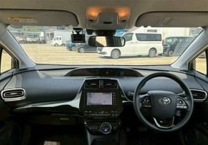 Toyota Prius PHV