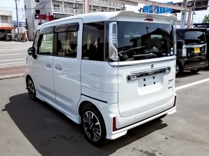 Suzuki Spacia