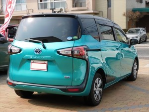 Toyota Sienta