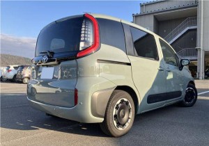 Toyota Sienta
