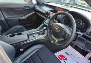 Lexus IS200t