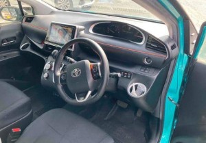 Toyota Sienta