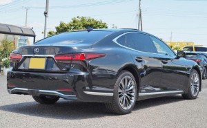 Lexus LS500h