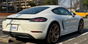 Porsche Cayman