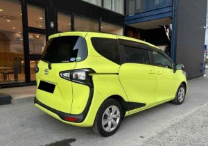 Toyota Sienta