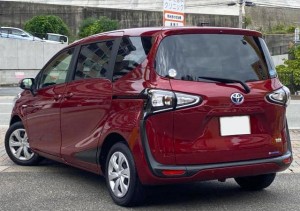 Toyota Sienta