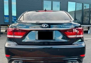 Lexus LS600hL