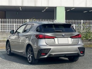 Lexus CT200h