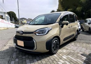 Toyota Sienta