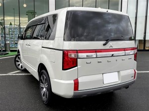 Mitsubishi Delica D:5
