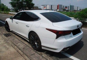 Lexus LS500