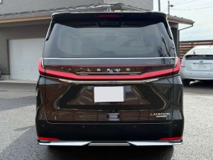 Lexus LM500h