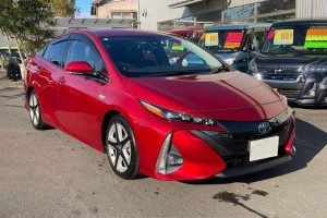 Toyota Prius PHV