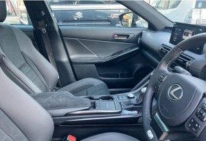 Lexus IS300
