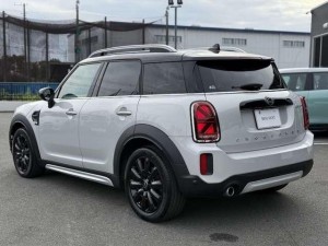MINI Crossover