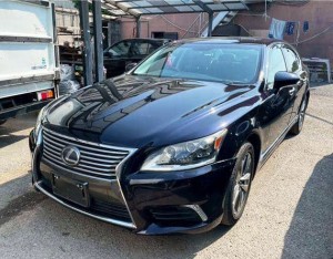 Lexus LS600h
