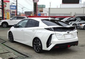 Toyota Prius PHV