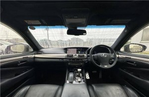 Lexus LS600h