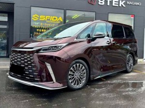 Lexus LM500h