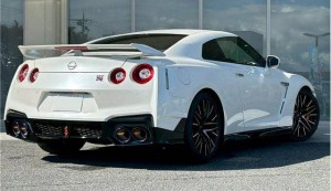 Nissan GT-R