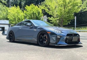 Nissan GT-R