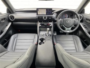 Lexus IS300