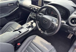 Lexus IS300