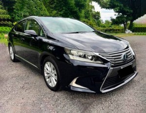 Lexus HS250h