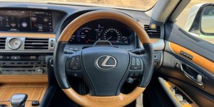 Lexus LS600hL