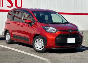 Toyota Sienta