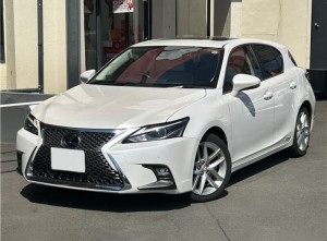 Lexus CT200h