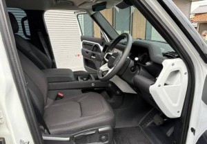 Rover DEFENDER