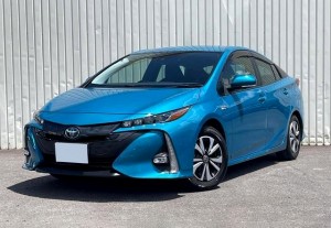 Toyota Prius PHV