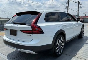 Volvo V90