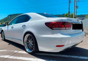 Lexus LS600h