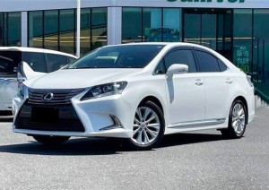Lexus HS250h
