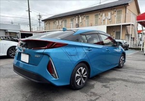 Toyota Prius PHV