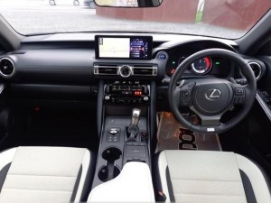 Lexus IS300h