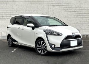 Toyota Sienta
