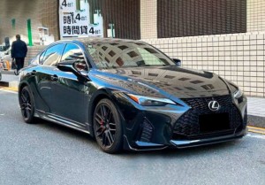 Lexus IS300
