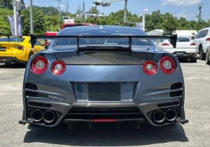Nissan GT-R