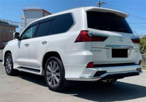 Lexus LX570