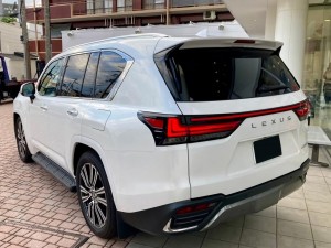 Lexus LX600
