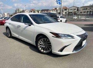 Lexus ES300h