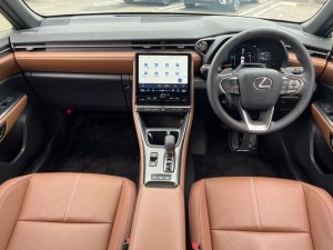 Lexus LBX