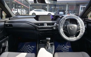 Lexus UX200