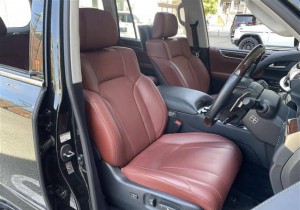 Lexus LX570